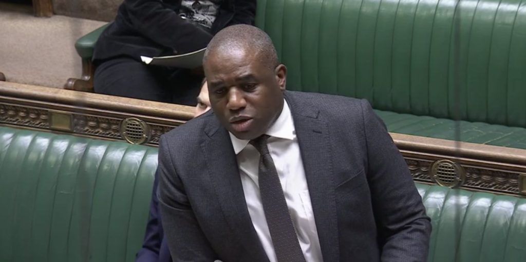 David Lammy Mengatakan Inggris Harus “Berhati-hati” Terhadap Perubahan Rezim di Suriah