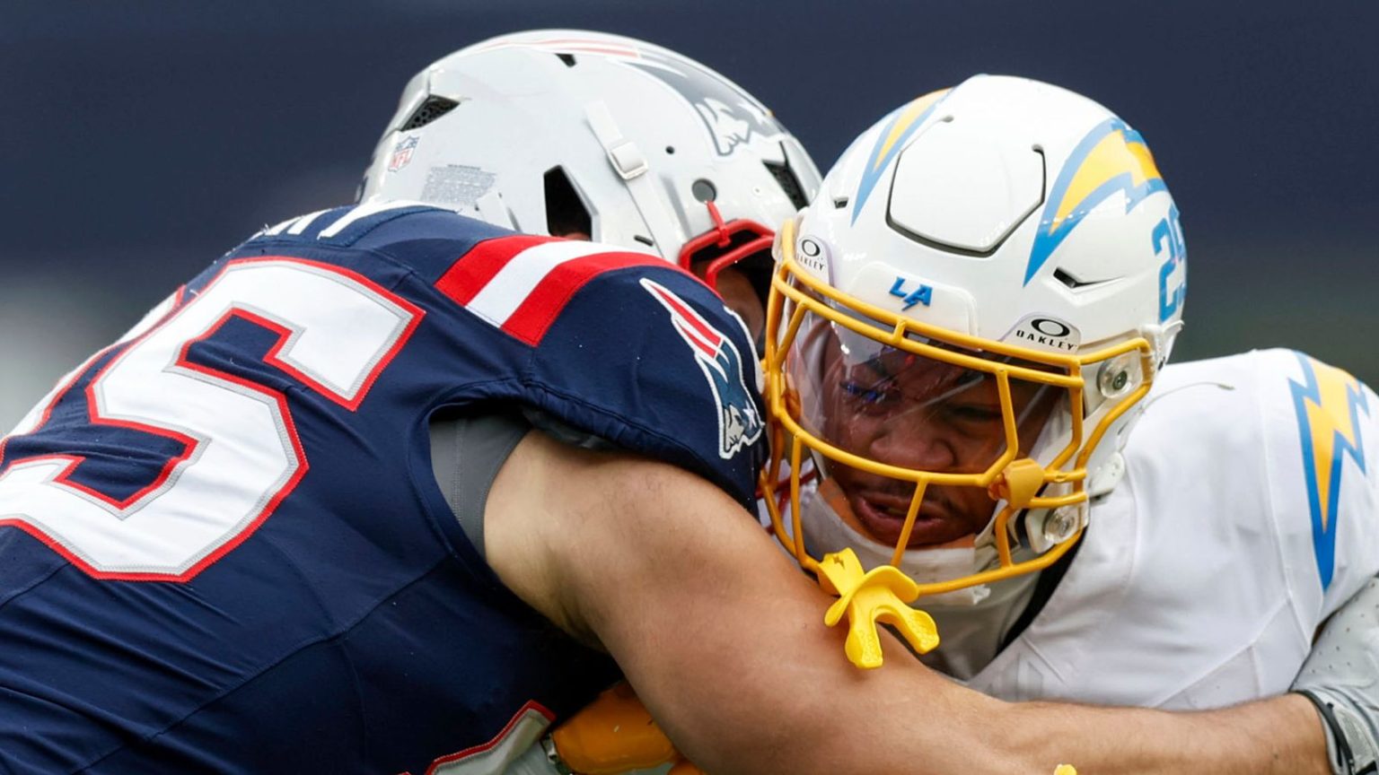 Hasil dan sorotan NFL: Los Angeles Chargers meraih tempat playoff dengan kemenangan 40-7 atas New England Patriots | Berita NFL