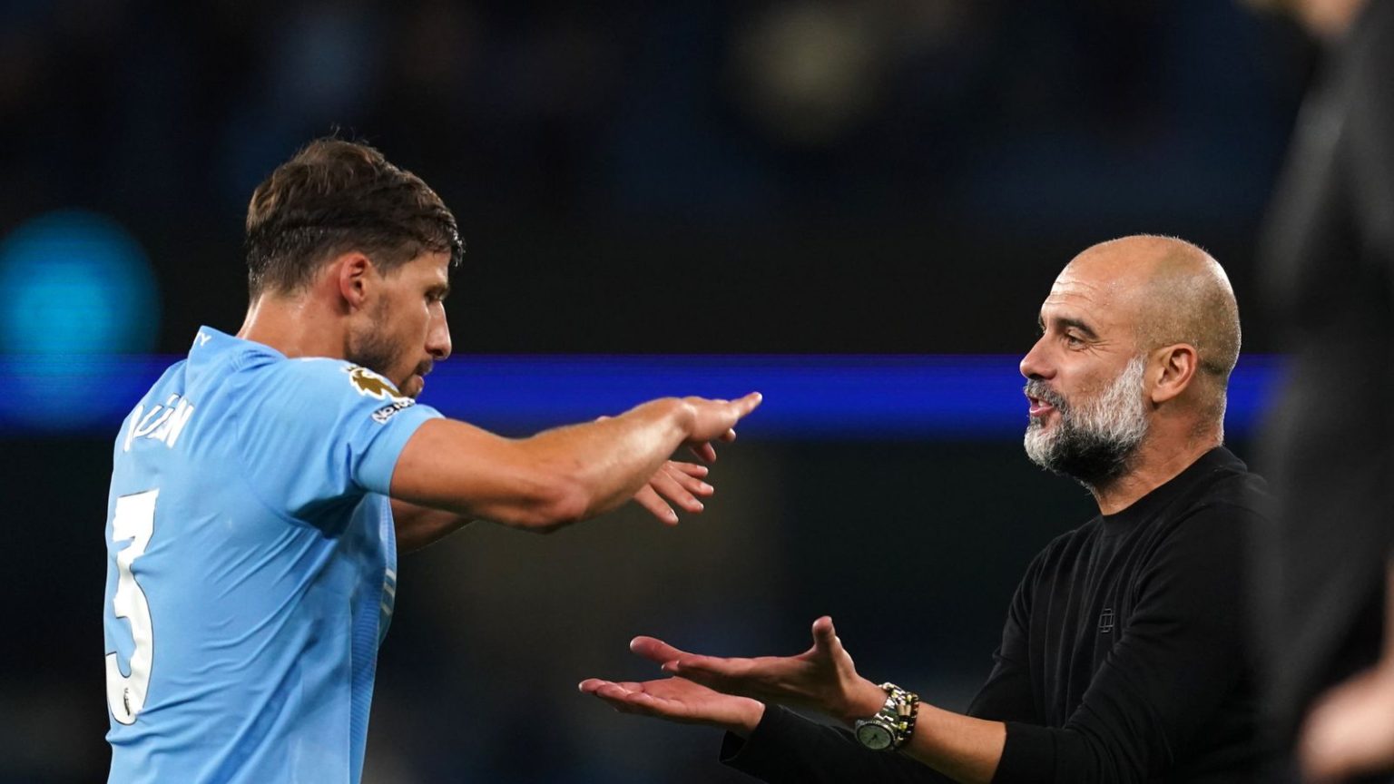 Ruben Dias: Bos Man City Pep Guardiola mengonfirmasi bek akan absen ‘tiga hingga empat minggu’ karena cedera otot | Berita Sepak Bola