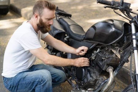 7 Penyebab Motor Mendengkur Saat Berakselerasi