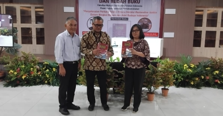 Bedah Buku di Restorative Justice UKI Harus Diutamakan dalam Penyelesaian Hukum di Indonesia