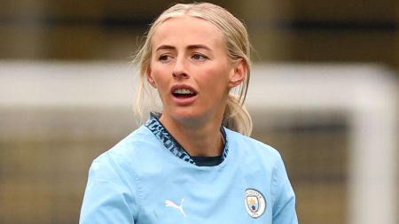 Chloe Kelly: Pernyataan Rilis Forward Man City saat dia mendorong keluar sebelum hari tenggat waktu WSL | Berita sepak bola