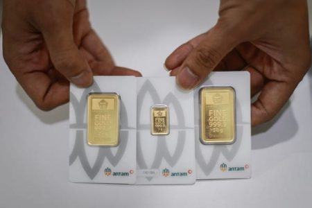 Harga Emas Antam Hari Ini Naik Jadi Rp 1,555 Juta per Gram