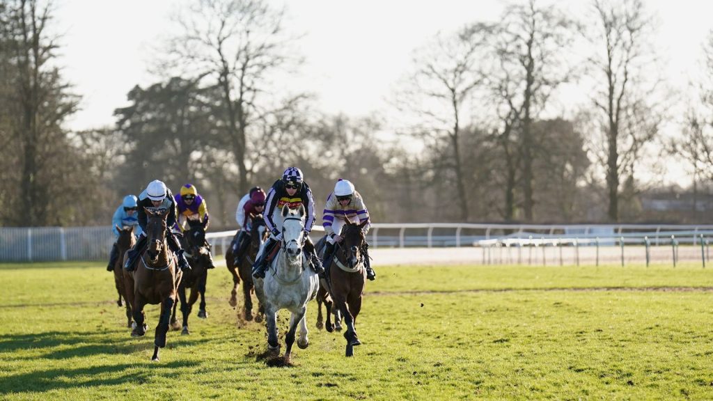 Hari ini di Sky Sports Racing: Fontwell dan Sedgefield mengadakan balap lompat langsung pada hari Minggu | Berita Balapan