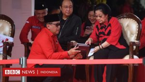 Hasto Kristiyanto mendatangi Komisi Pemberantasan Korupsi (KPK), untuk diperiksa sebagai tersangka kasus dugaan suap Harun Masiku