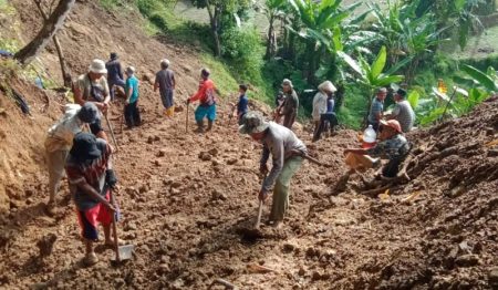 Irigasi Rusak Akibat Bencana, Lahan Pertanian di Cianjur Terancam Kekeringan