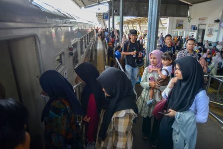 KAI Mulai bulan Februari, perjalanan kereta api semakin singkat