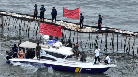 KKP Hentikan Kegiatan Pemagaran Laut Tanpa Izin di Tangerang