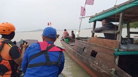 Kapal Tenggelam di Perairan Tanjungbatu, Cuaca Buruk Menghambat Pencarian