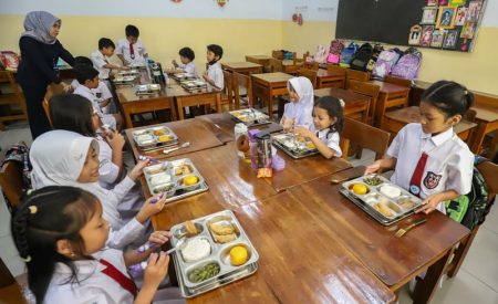 Kepala BPOM Ungkap Temuan Sayuran Basi Saat Pantau Makanan Bergizi Gratis