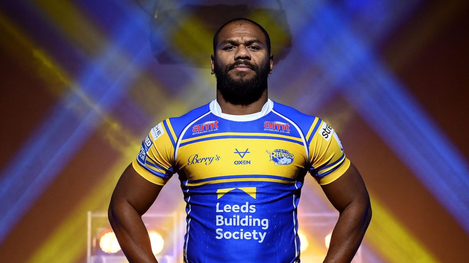 Maika Sivo: Penandatanganan bintang Leeds Rhinos dikesampingkan untuk musim Liga Super dengan cedera ACL | Berita Liga Rugby