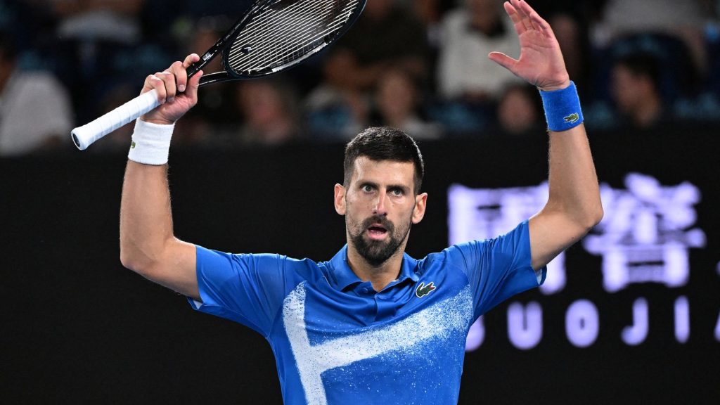 Novak Djokovic: Petenis Serbia mengalahkan Carlos Alcaraz untuk tetap berada di jalur meraih gelar Australia Terbuka ke-11 dan Grand Slam ke-25 | Berita Tenis