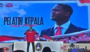 Patrick Kluivert Konfirmasi Akan Belajar Bahasa Indonesia