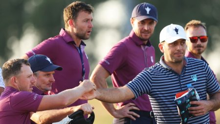 Piala Tim: Justin Rose memimpin GB dan Irlandia meraih kemenangan dominan saat Francesco Molinari menyesali kurangnya pengalaman | Berita Golf