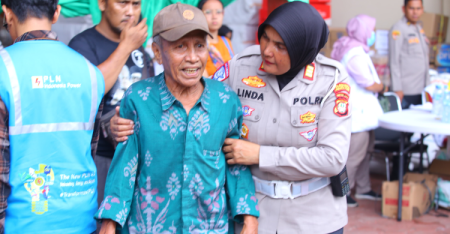 Polri mendirikan judul penyembuhan dapur dan trauma untuk korban kebakaran Kemayoran