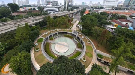 Satpol PP Kerahkan Petugas Keamanan di Taman Literasi Blok M