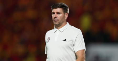 Steven Gerrard yang sah dicabut dari pelatih klub Arab Saudi Al Ettifaq