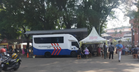 Surat Izin Mengemudi Keliling Bogor Selasa 14 Januari Hadir di Lotte Grosir Sholeh Iskandar