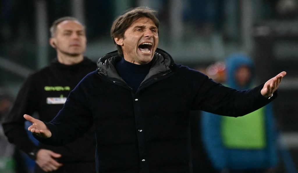 Antonio Conte Praise Penampilan Napoli Cons Lazio