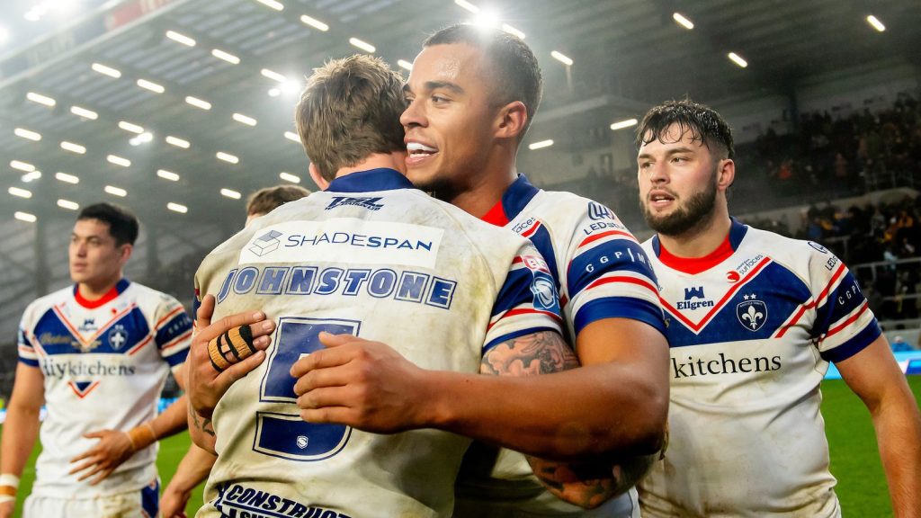 Babak Liga Super: Pertempuran Wakefield Trinity untuk menang 14-12 atas Leeds Rhinos untuk kembali sempurna ke papan atas | Berita Liga Rugby