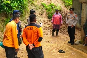 Banjir dan tanah longsor di sejumlah daerah di SoloK