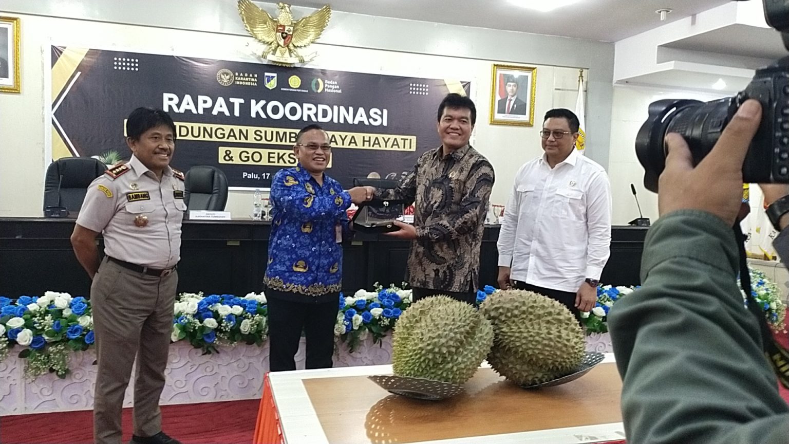 Barantin membahas persiapan ekspor durian segar ke Cina dalam pertemuan koordinasi di Sulawesi Tengah