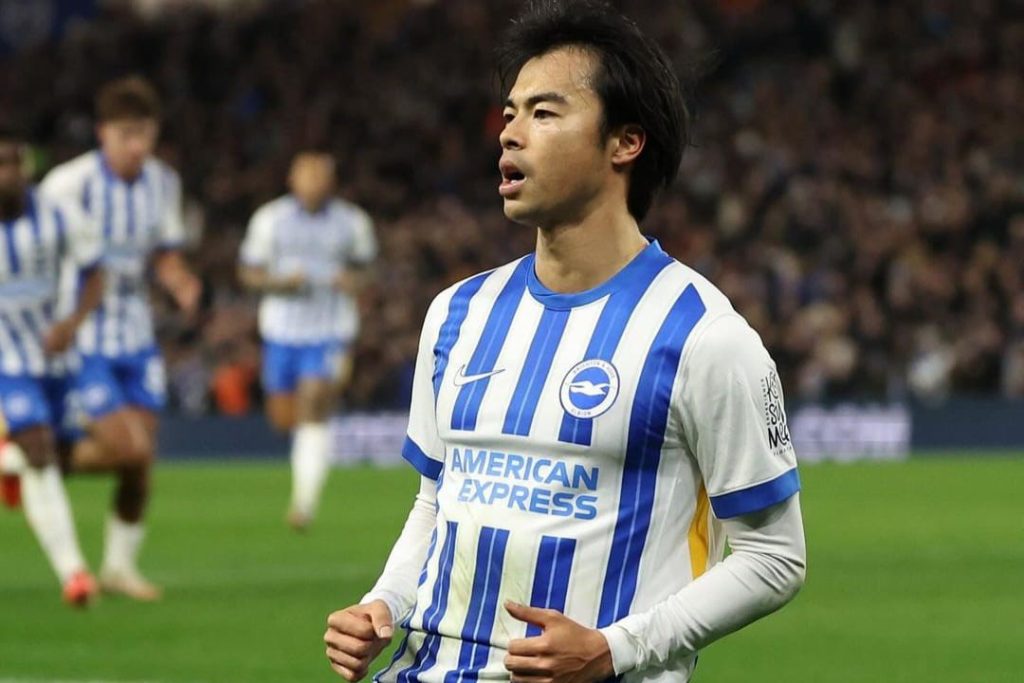 Brighton vs Chelsea Kaoru Mithoma Membawa Seagull Rolls the Blues