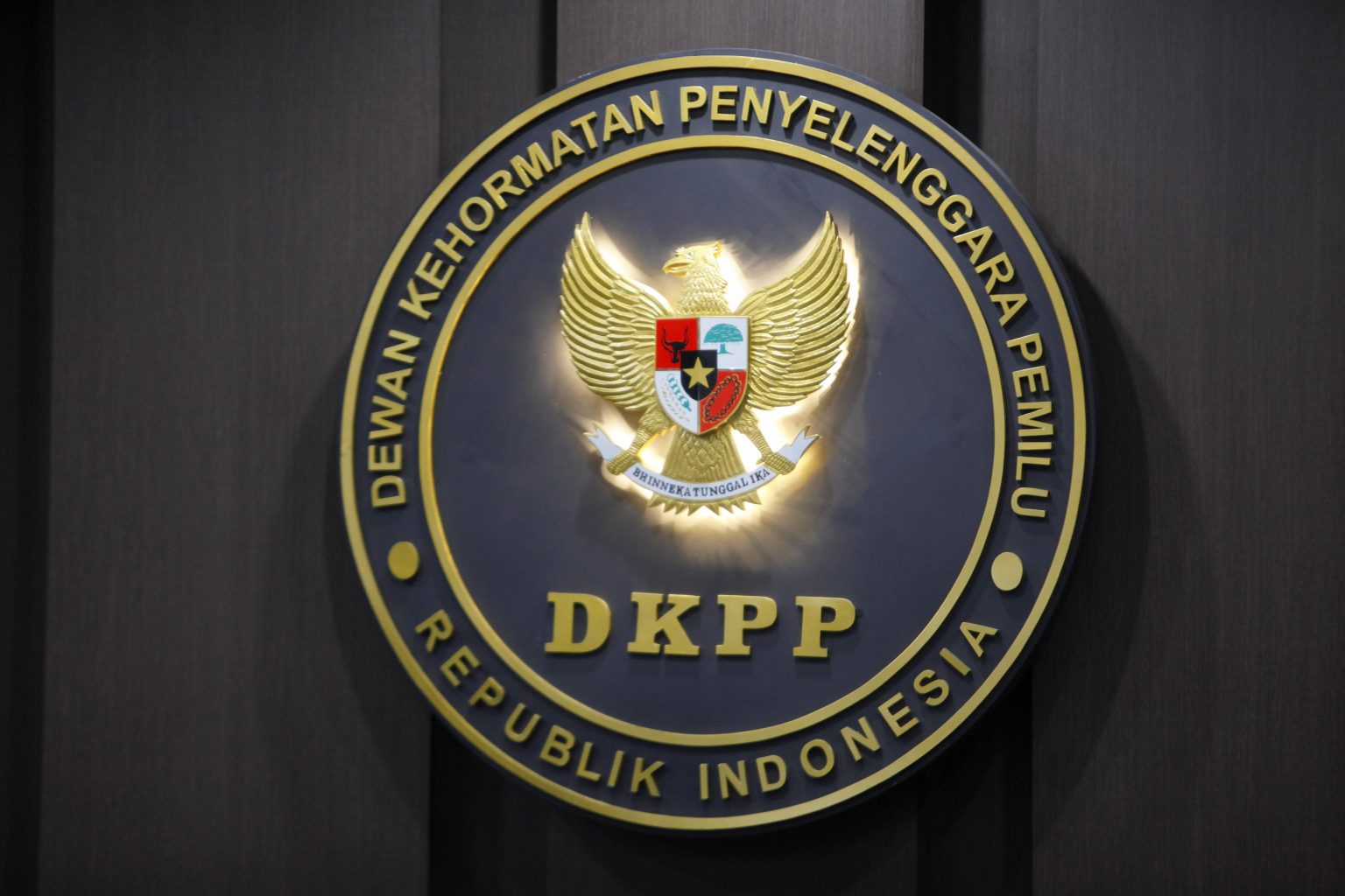 DPR menyangkal mengevaluasi untuk mempersiapkan perubahan anggota DKPP