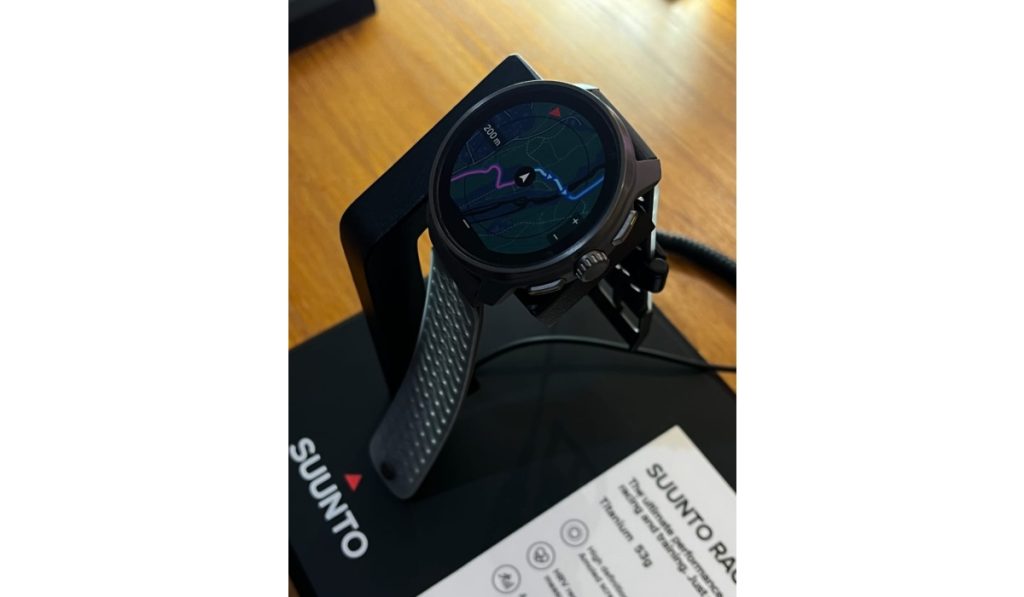 Hadir di Plaza Indonesia, Suunto Boyong, serangkaian jam tangan pintar superior