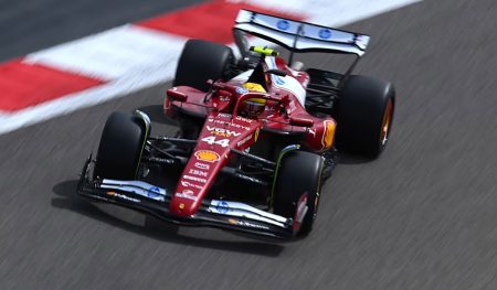 Hamilton mengaku benar -benar menikmati mobil barunya di Ferrari