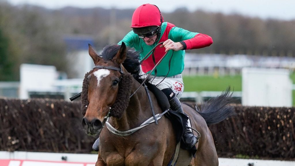 Hari ini di Sky Sports Racing: Sussex National Headlines Plumpton Card pada hari Senin dengan Wolverhampton juga Live | Berita Balap