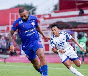 Hasil League 1 Arema FC vs PSIS berakhir dengan hasil imbang 2-2