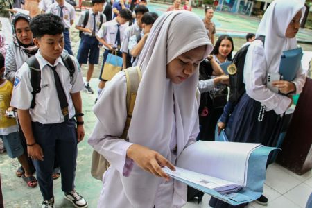 Kalimantan Selatan mengeluarkan surat edaran di awal liburan sekolah dan akhir Ramadhan