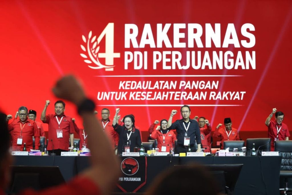 Kepala regional harus tunduk kepada presiden, bukan ketua umum partai