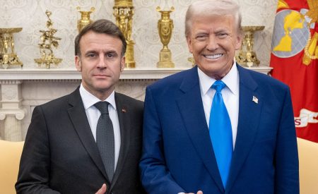 Macron dan Trump mendiskusikan perbedaan perdamaian Ukraina dalam pendekatan untuk mencuat