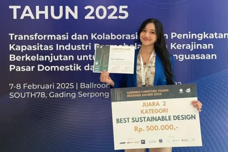 Mahasiswa ESA UNGGUL Menangkan Penghargaan Desainer Muda Muda 2024