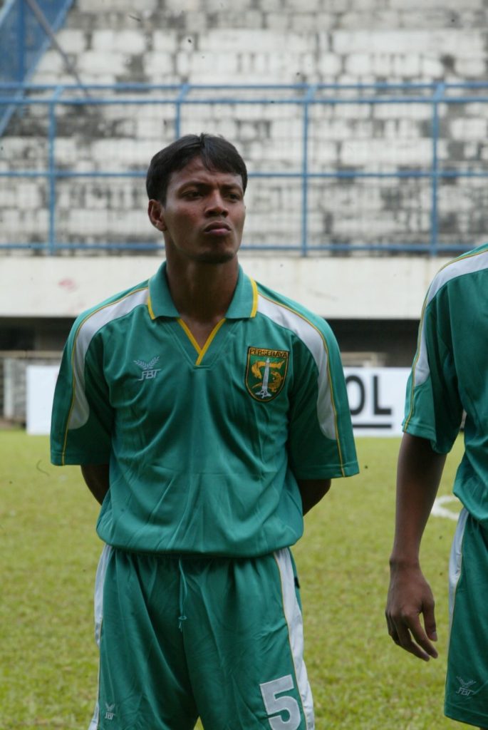 Mantan pemain tim nasional Bejo Sugiantoro meninggal