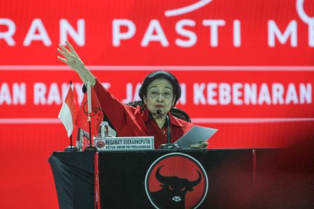 Megawati pernah mengatakan dia akan datang jika Hasto ditangkap, KPK tolong