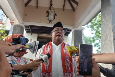 Megawati diminta untuk menunda retret, Rano Karno terus berangkat