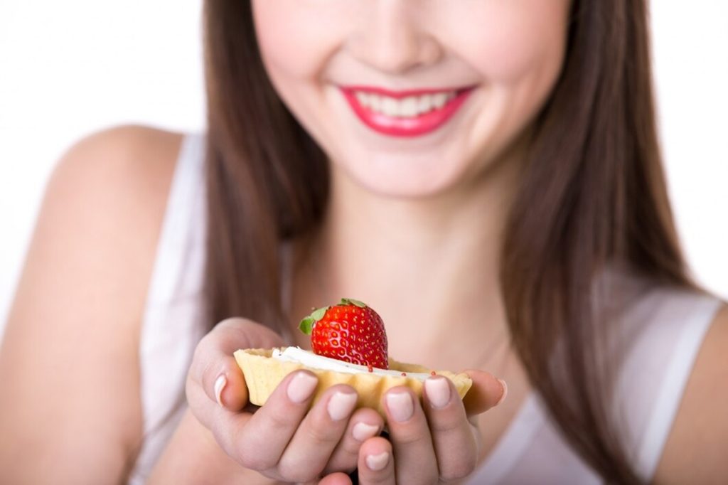 Mengapa kita masih bisa makan makanan penutup meskipun kita kenyang