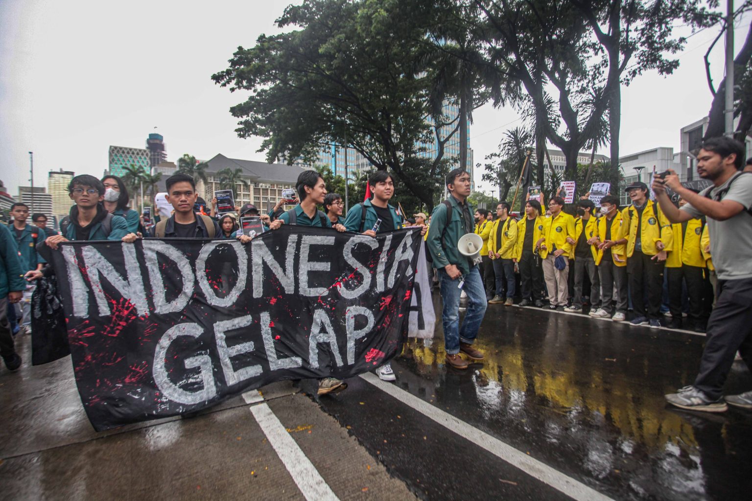 Menjelang aksi Dark Indonesia, Jalan Medan Merdeka Barat ditutup