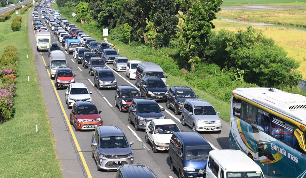 Menteri Transportasi Dudy mengusulkan WFA untuk ASN untuk menghindari kepadatan lalu lintas selama Lebaran 2025