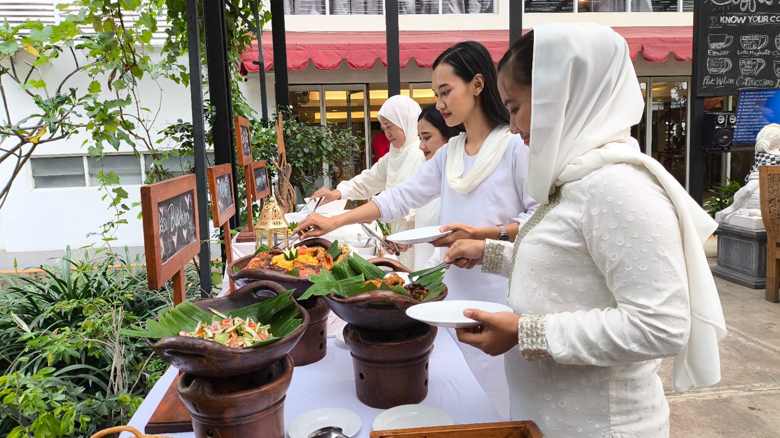 Metland Hotel Cirebon mempersiapkan lebih dari 40 menu cepat