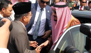 Negara -negara Arab memantau bulan baru, Raja Salman memberi selamat kepada Ramadhan