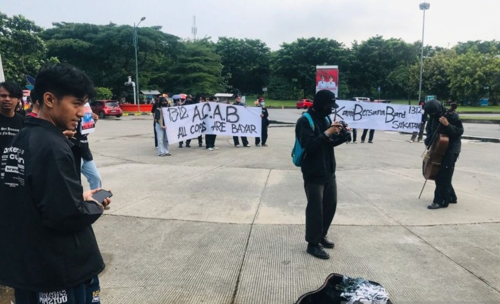 Pemberhentian guru vokalis Sukatani, Asosiasi Guru meminta Kementerian Pendidikan dan Tangan