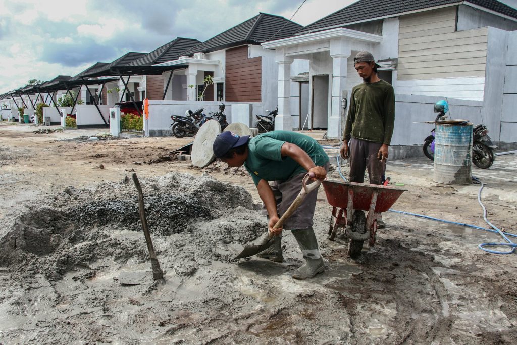 Pemerintah melibatkan UMKM lokal dalam program tiga juta rumah