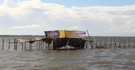 Penduduk pantai Jawa terancam akan ditelan oleh realisasi laut GSW dianggap mendesak