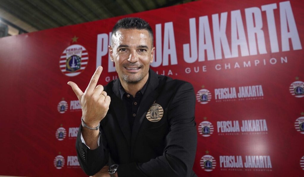 Persija vs Persib, Carlos Pena berharap bahwa anak -anak asuhnya tampak tenang dan tidak diprovokasi emosi