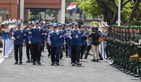 Prabowo melakukan efisiensi anggaran, tetapi retret kepala regional masih ditahan