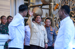 Prabowo memastikan harga tiket penerbangan akan berkurang 2 minggu sebelum Idul Fitri